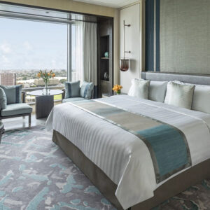 6-Deluxe-Lake-View-Room-King